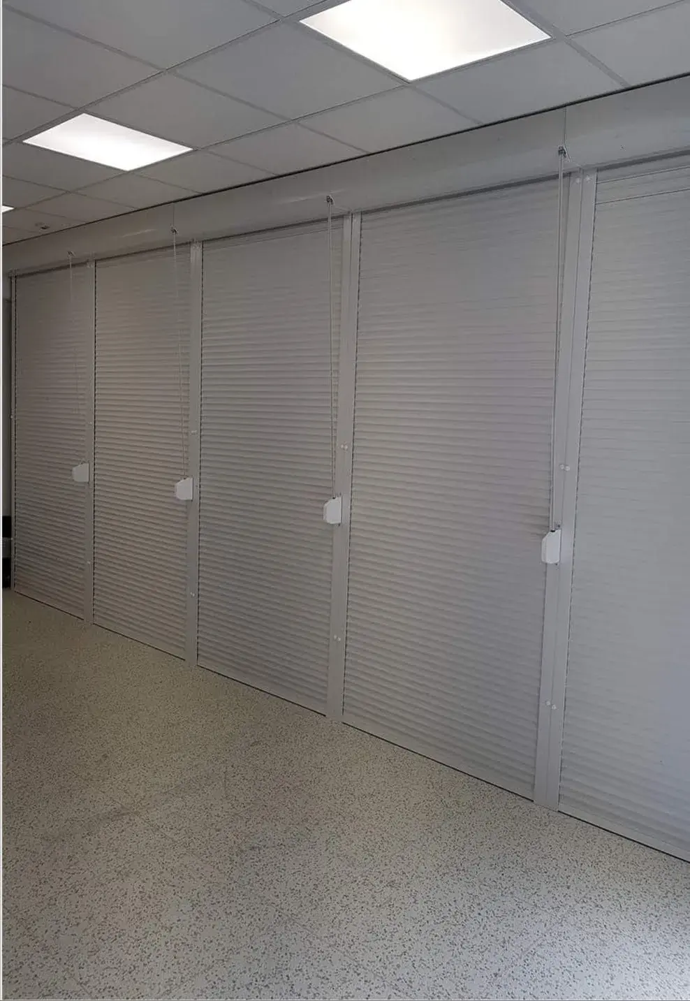 Harmonika ajtó – 27