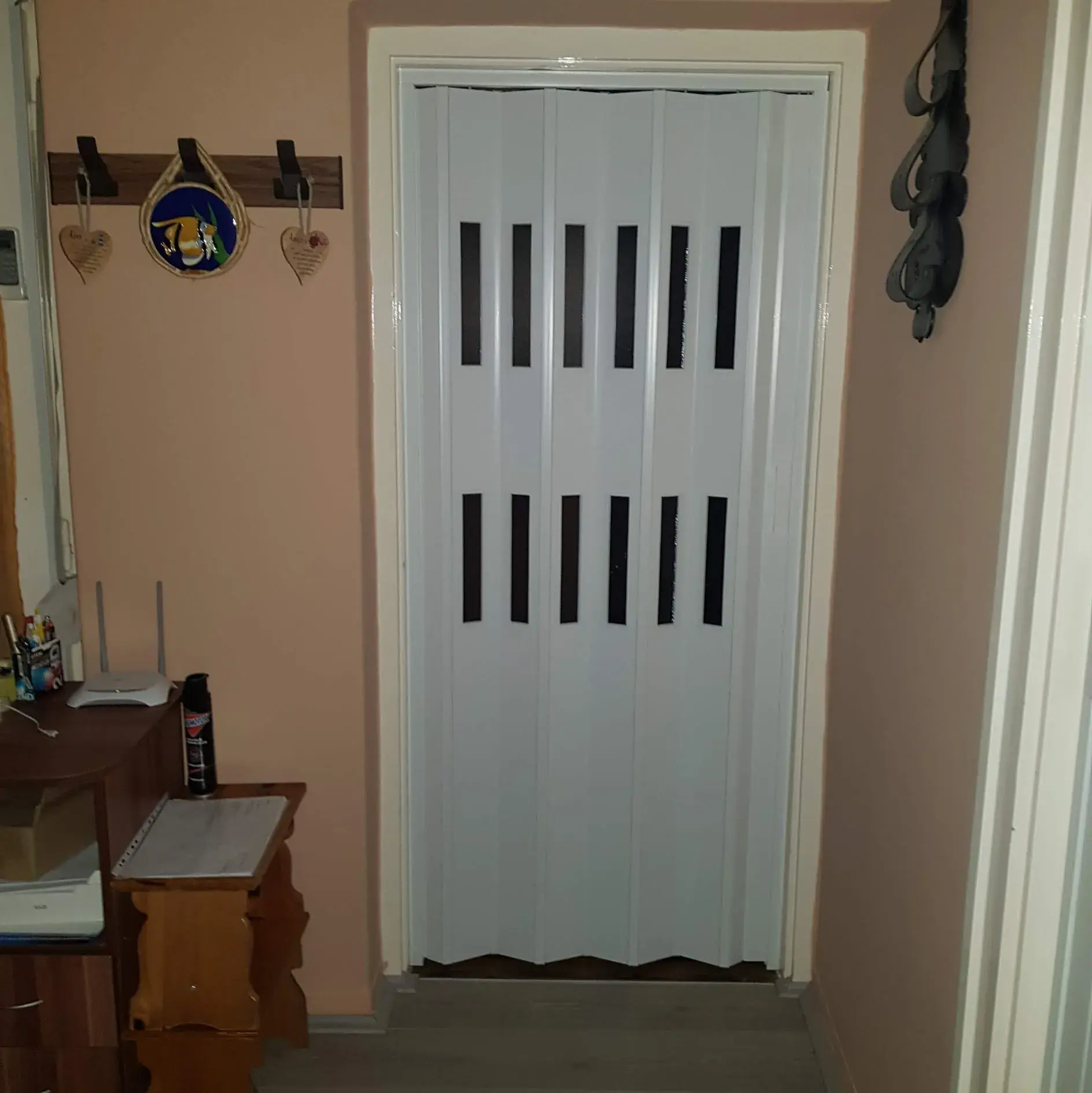 Harmonika ajtó – 32